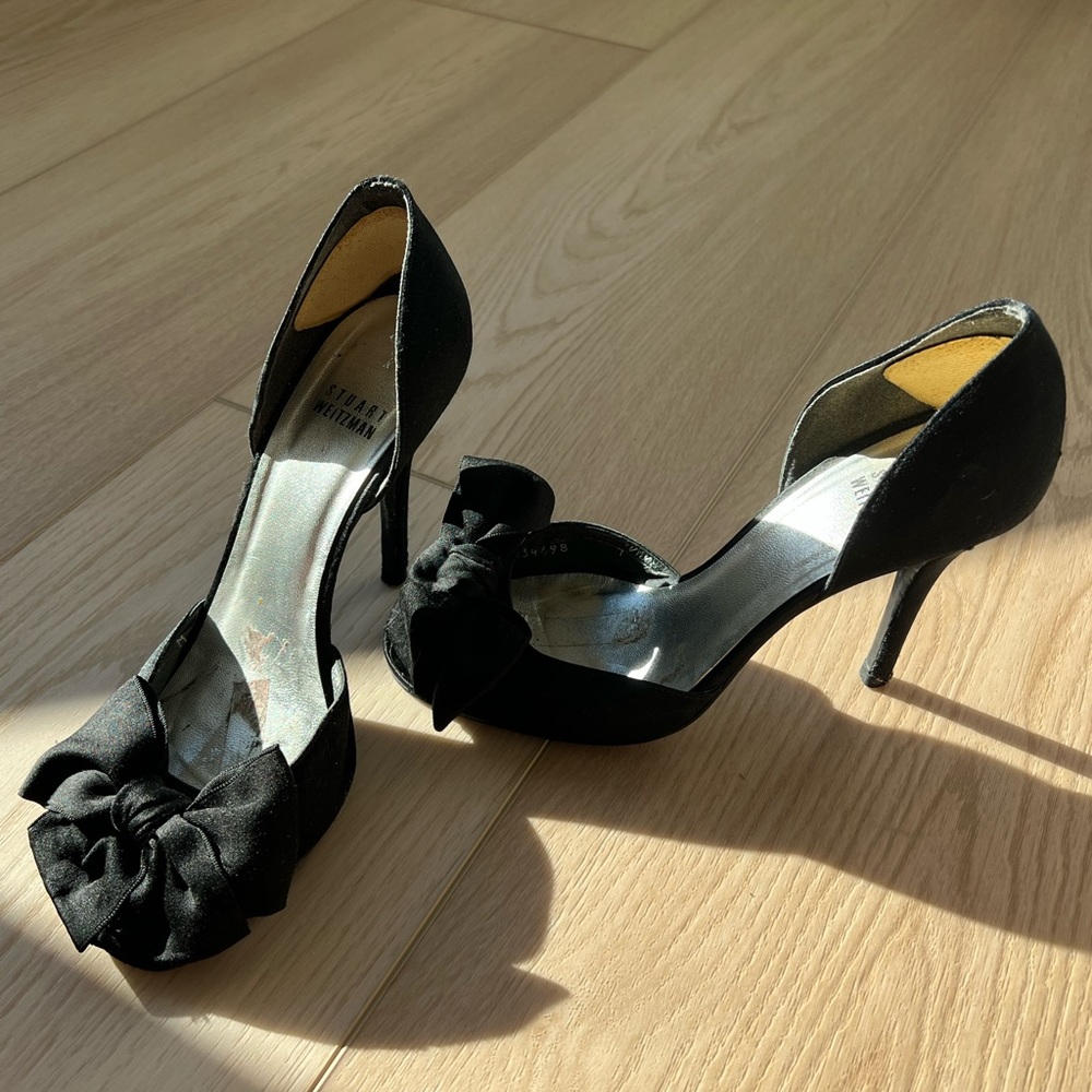 Stuart Weiztman Black Satin Bow Sandals size 7